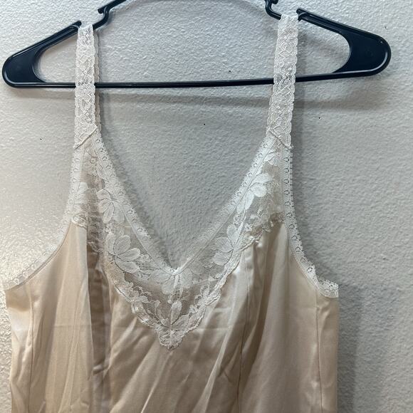 Vintage WISE BUYS Maidenform Tan Nylon Full Slip Lace adjustable straps Sz 32 - Picture 4 of 9